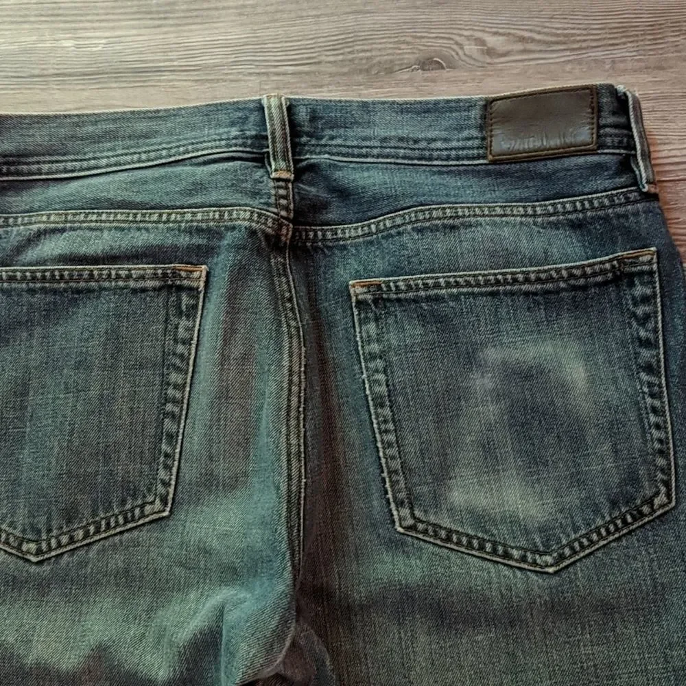 J. Crew  The SUTTON  Jeans  Sz 32x30